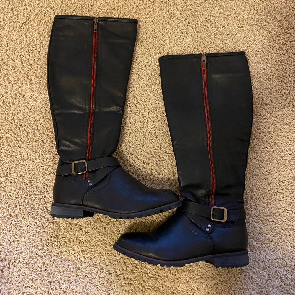 Design by Jacobies Black Boots